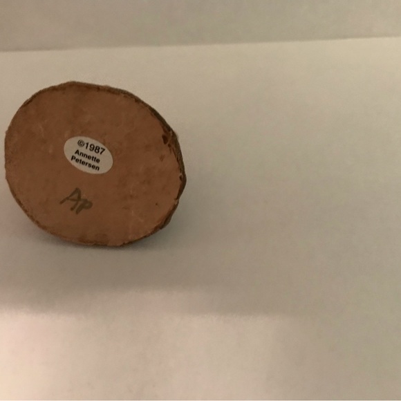 WFF “Don’t cry” M-149 RETIRED - Picture 7 of 7